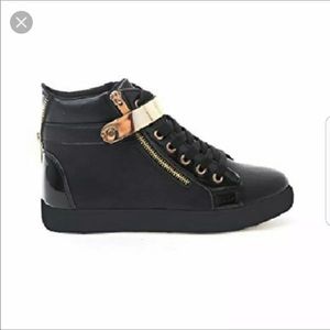 Black Soho shoes worn twice